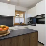 Mitteldorf Διαμέρισμα *